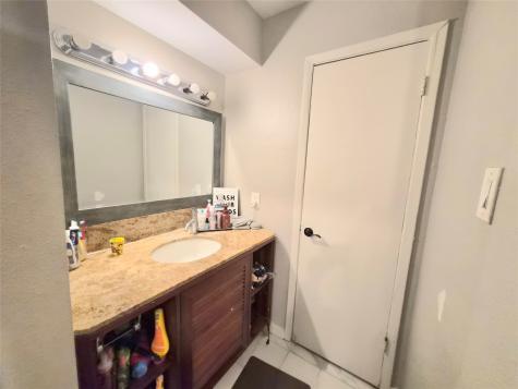 5625 Antoine Drive 317 Houston TX 77091