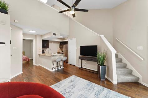 10855 Meadowglen Lane 729 Houston TX 77042