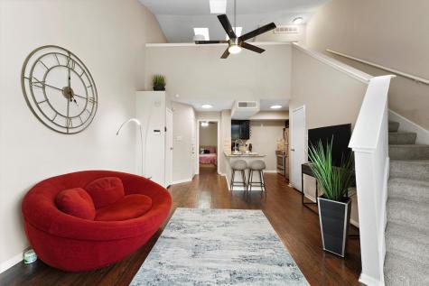 10855 Meadowglen Lane 729 Houston TX 77042