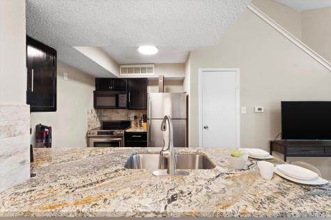 10855 Meadowglen Lane 729 Houston TX 77042