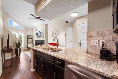10855 Meadowglen Lane 729 Houston TX 77042