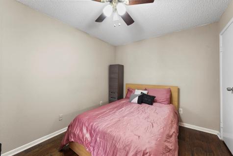 10855 Meadowglen Lane 729 Houston TX 77042