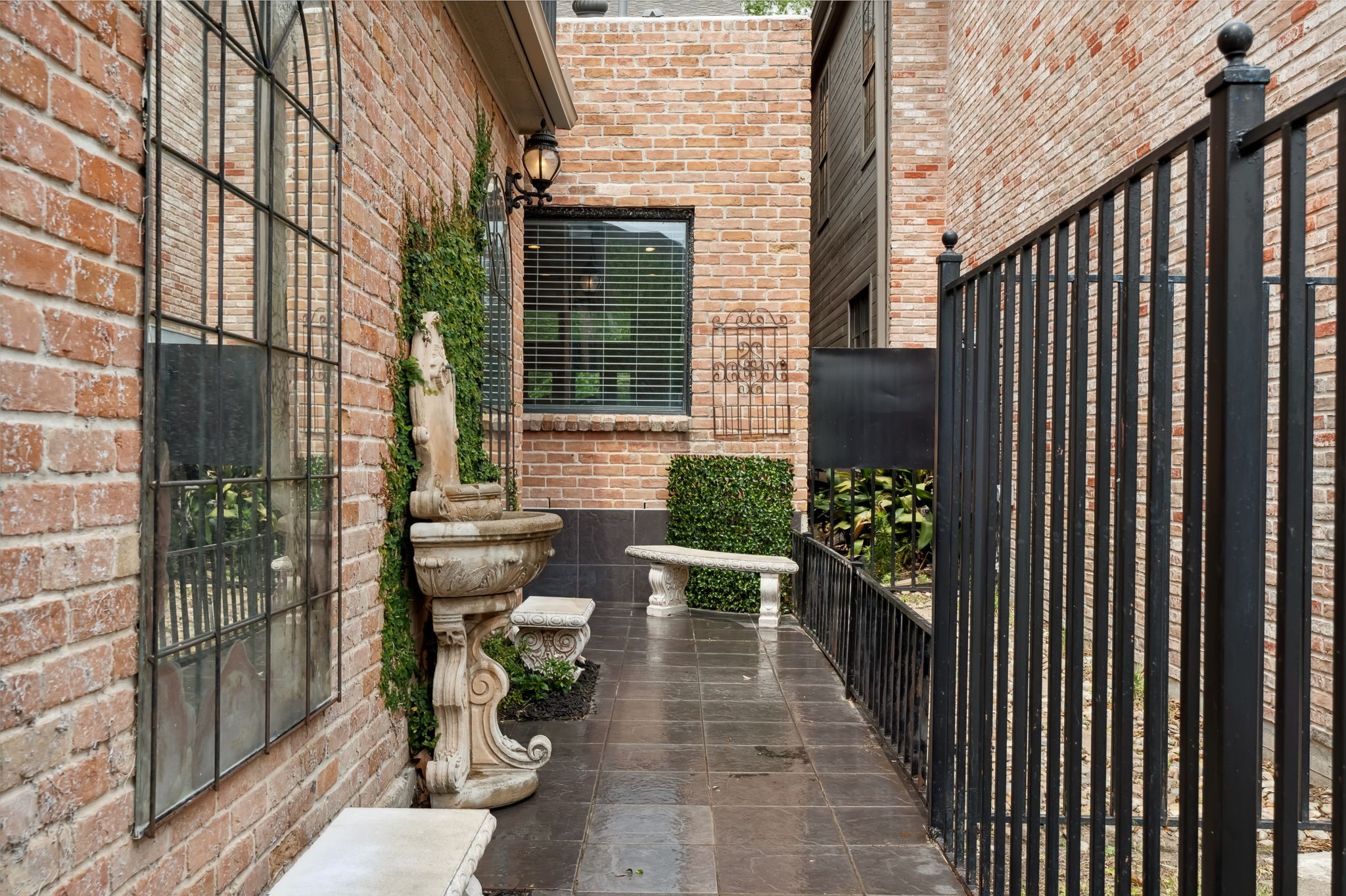 9119 Briar Forest Drive Houston TX 77024