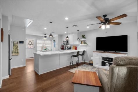 3760 Laura Leigh Drive Friendswood TX 77546