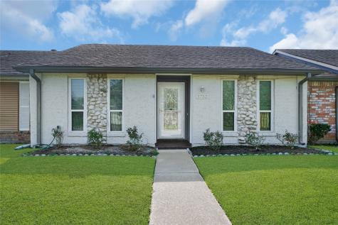 3732 Laura Leigh Drive Friendswood TX 77546