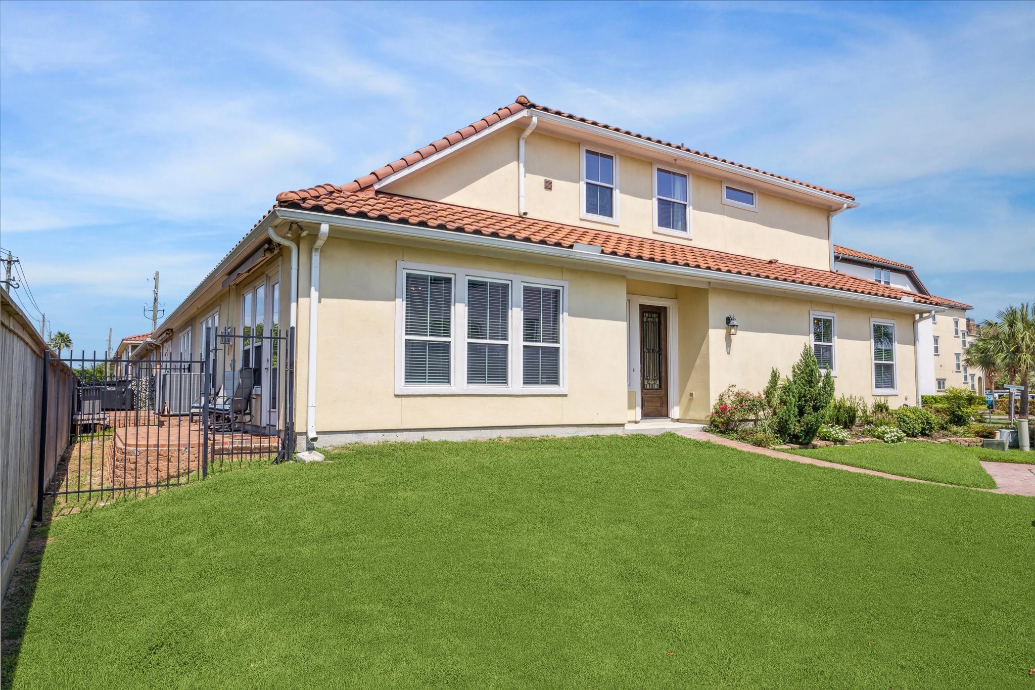 7 W Oaks Drive Houston TX 77058