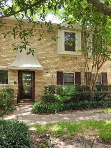 727 Bunker Hill Road 104 Houston TX 77024
