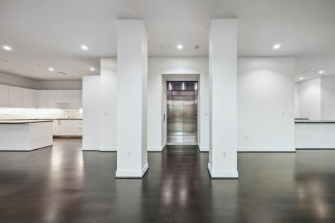 4521 San Felipe Street 2304-5 Houston TX 77027