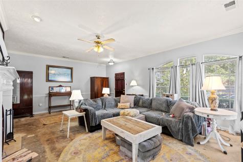 1445 El Camino Village Drive F Houston TX 77058