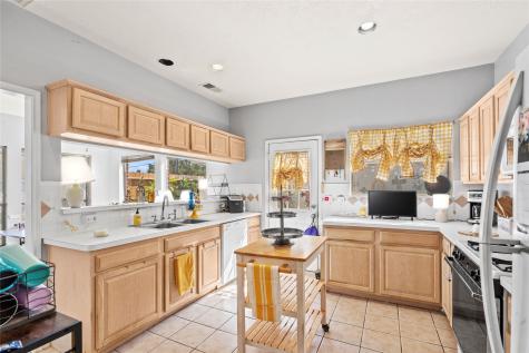 1445 El Camino Village Drive F Houston TX 77058