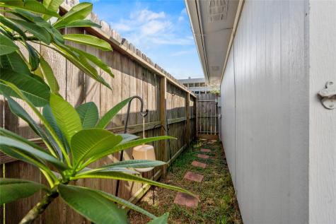 1445 El Camino Village Drive F Houston TX 77058