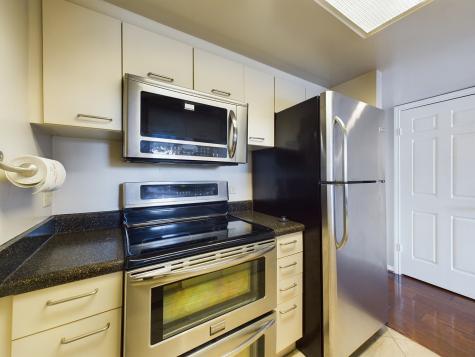 3525 Sage Road 412 Houston TX 77056