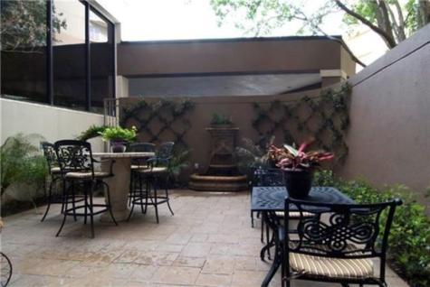 3525 Sage Road 412 Houston TX 77056