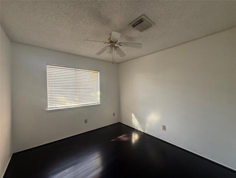 8498 Dairy View Lane Houston TX 77072