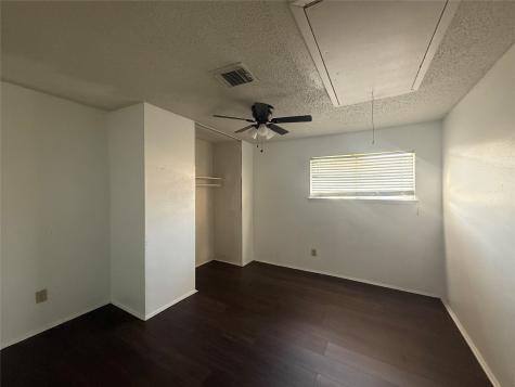 8498 Dairy View Lane Houston TX 77072