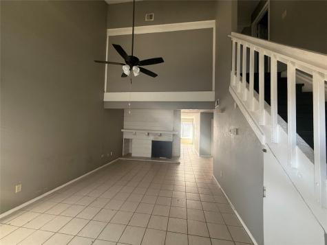 8498 Dairy View Lane Houston TX 77072