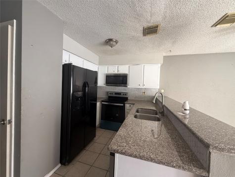 8498 Dairy View Lane Houston TX 77072