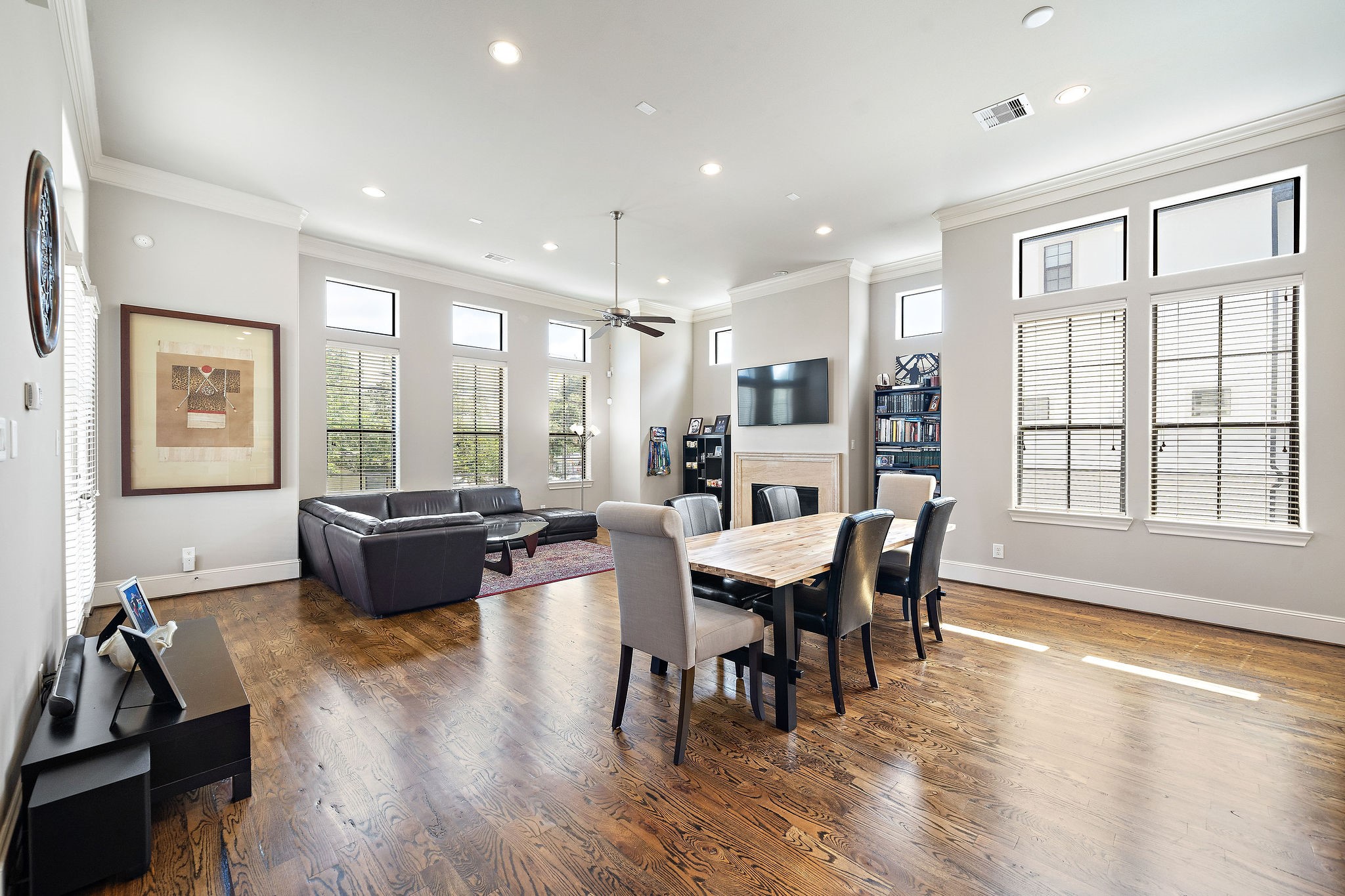 3211 Center Street Houston TX 77007