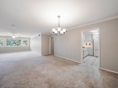 656 S Ripple Creek Drive 656 Houston TX 77057