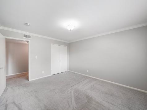 656 S Ripple Creek Drive 656 Houston TX 77057