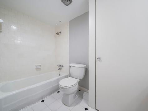 656 S Ripple Creek Drive 656 Houston TX 77057
