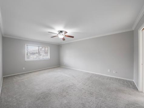 656 S Ripple Creek Drive 656 Houston TX 77057