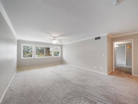 656 S Ripple Creek Drive 656 Houston TX 77057