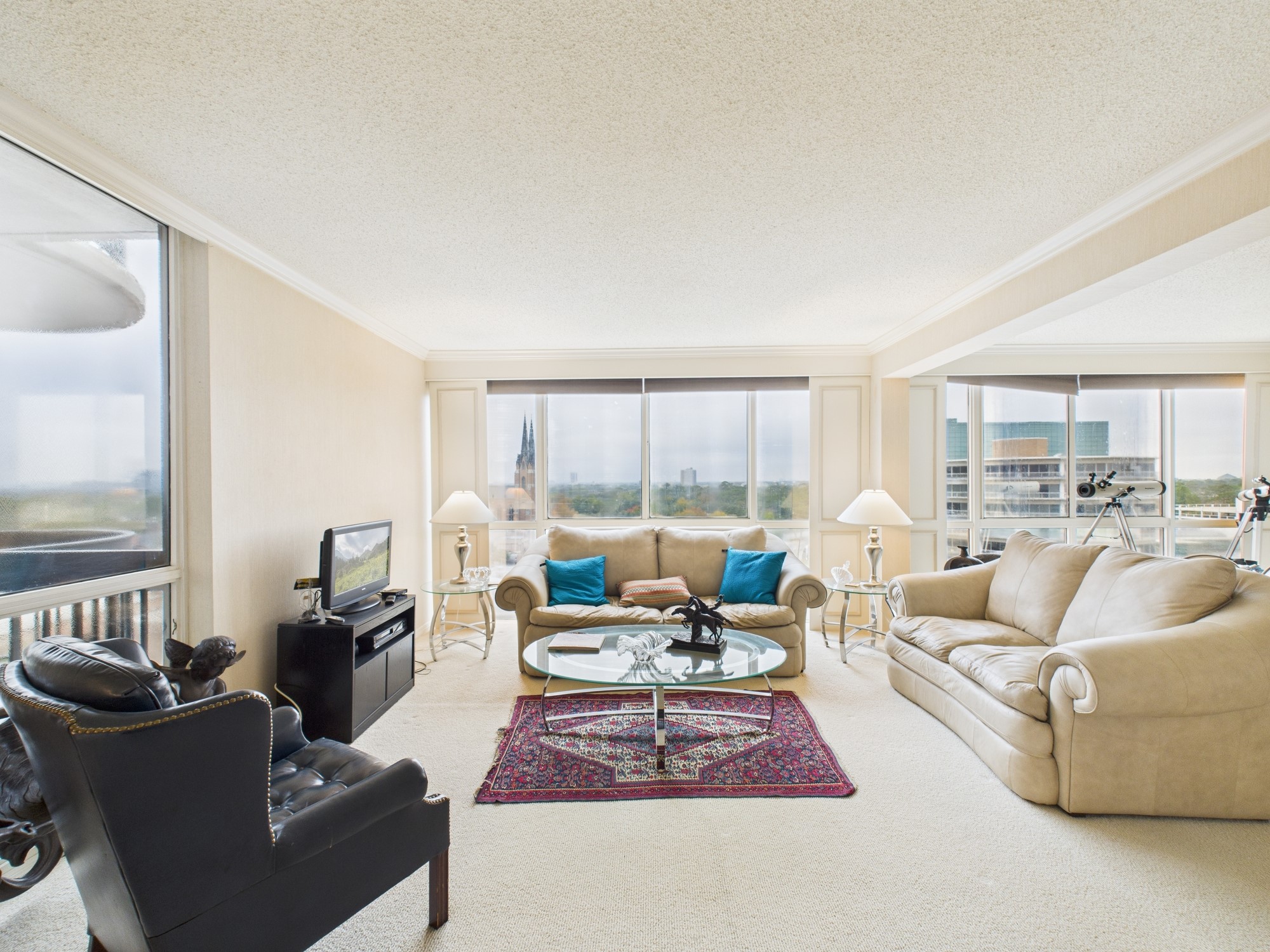5001 Woodway Drive 1104 Houston TX 77056