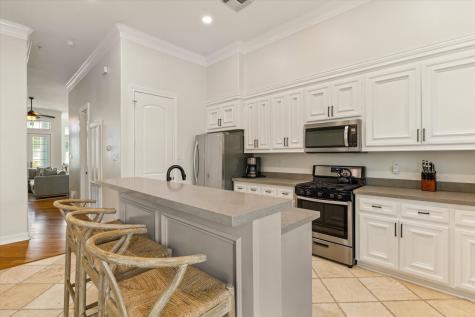 1822 Seaside Drive Galveston TX 77550