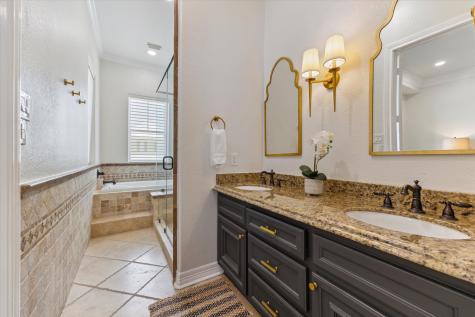 1822 Seaside Drive Galveston TX 77550