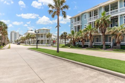1822 Seaside Drive Galveston TX 77550