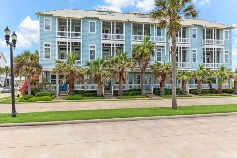 1822 Seaside Drive Galveston TX 77550