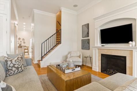 1822 Seaside Drive Galveston TX 77550