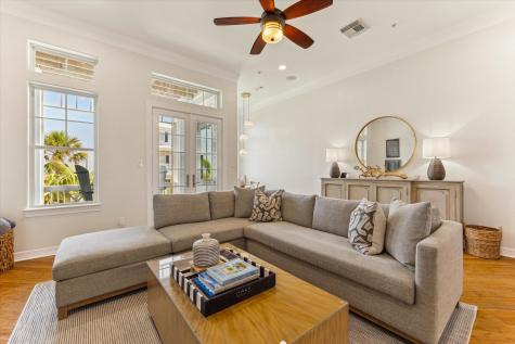 1822 Seaside Drive Galveston TX 77550