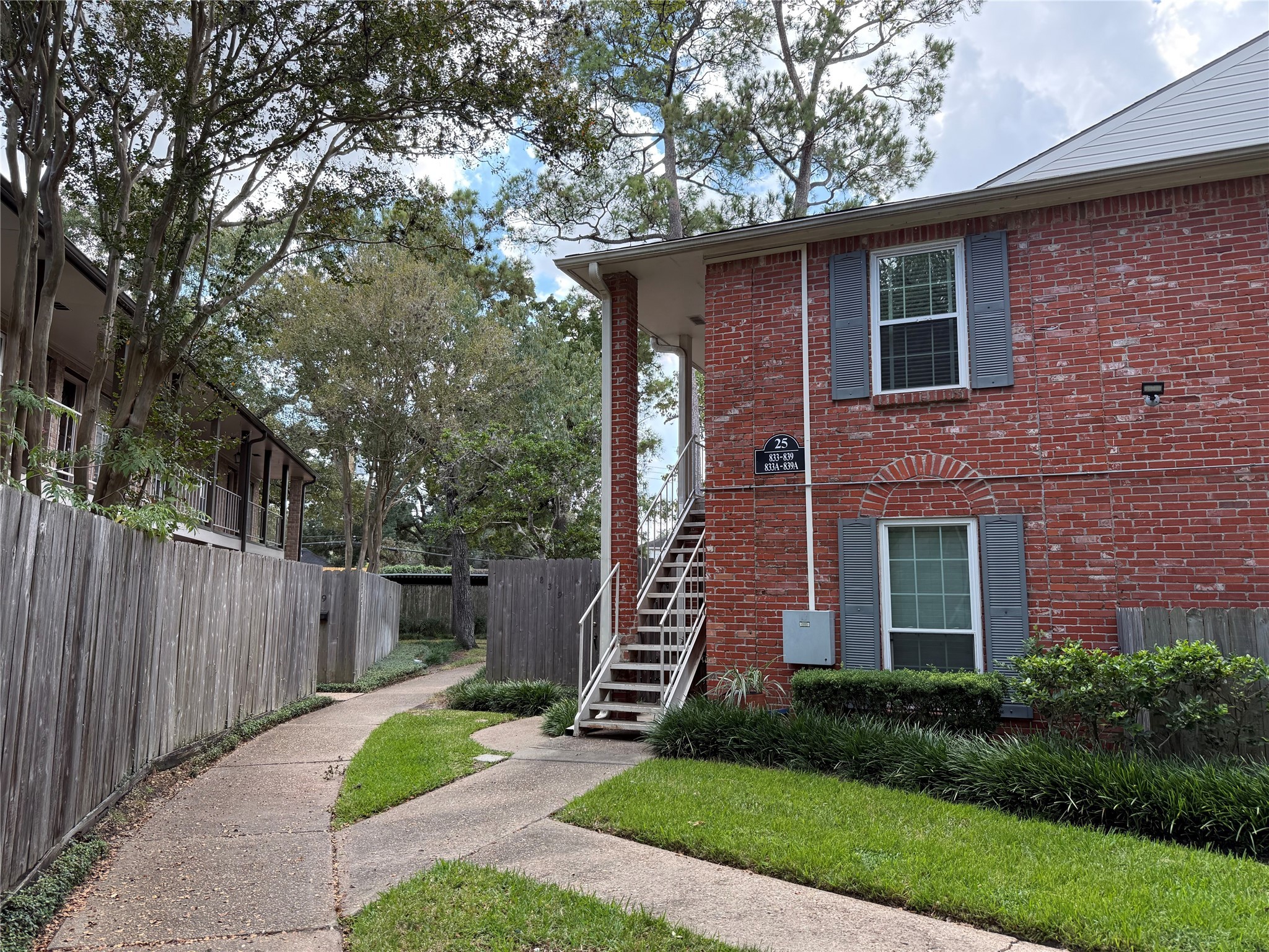 839 Wax Myrtle Lane Houston TX 77079