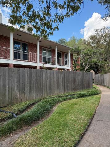 839 Wax Myrtle Lane Houston TX 77079