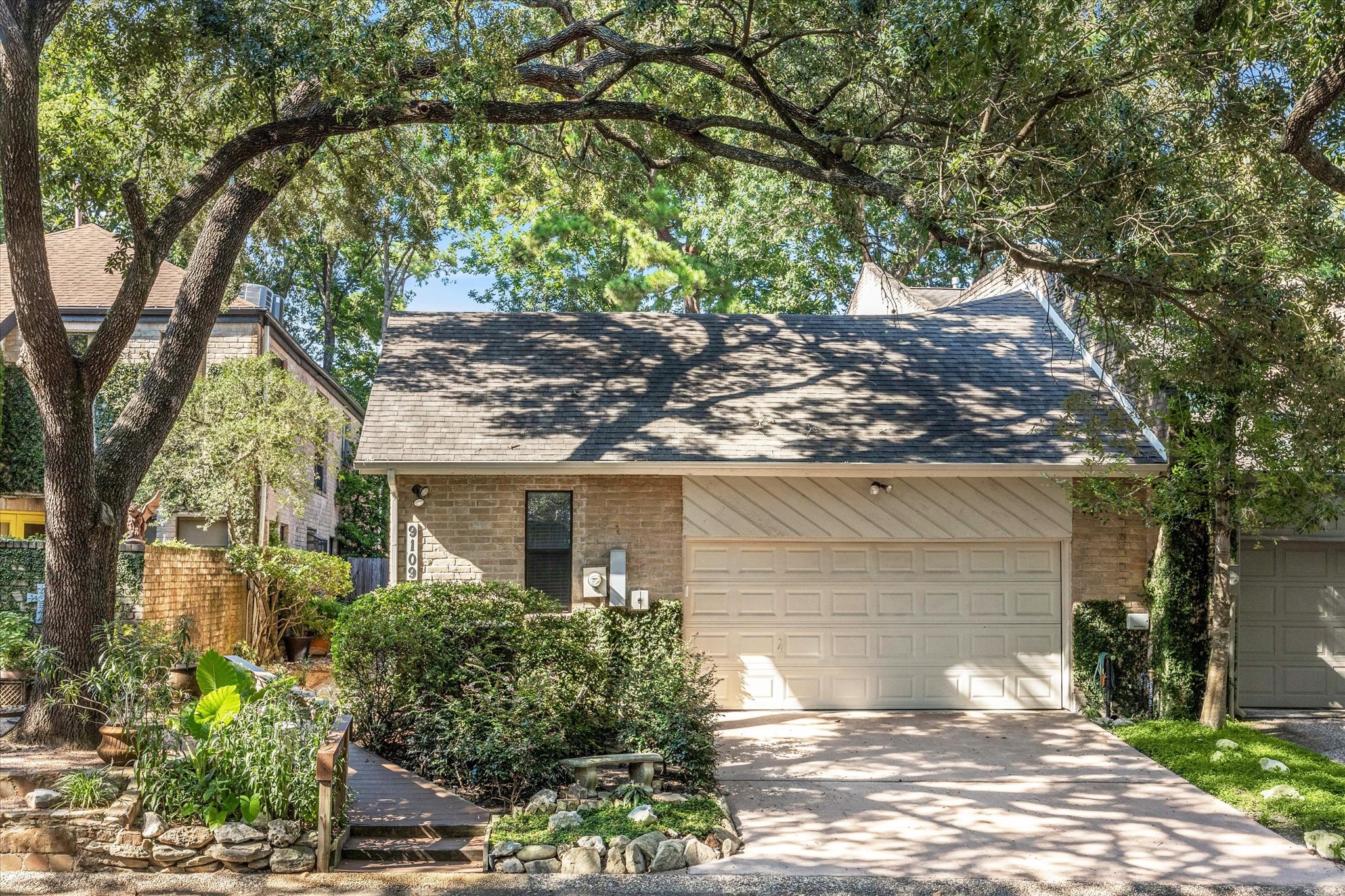 9109 Briar Forest Drive Houston TX 77024