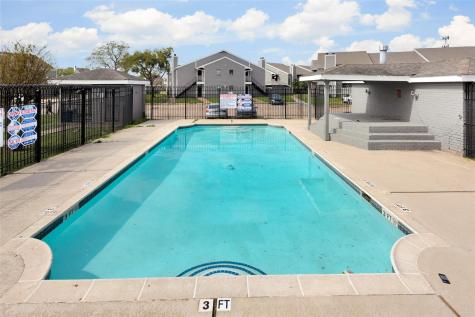 12500 Sandpiper Drive 11 Houston TX 77035