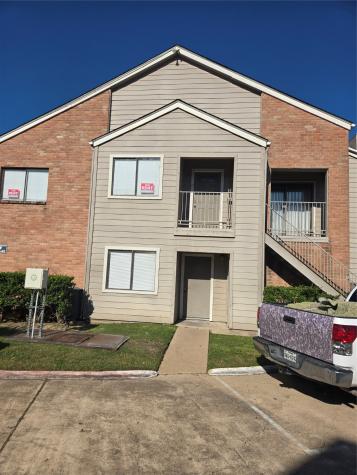 6701 Sands Point Drive 42 Houston TX 77074