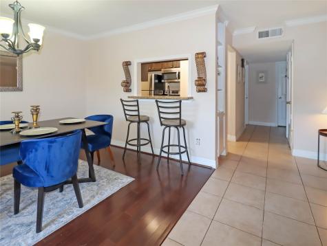 6401 Skyline Drive 20 Houston TX 77057