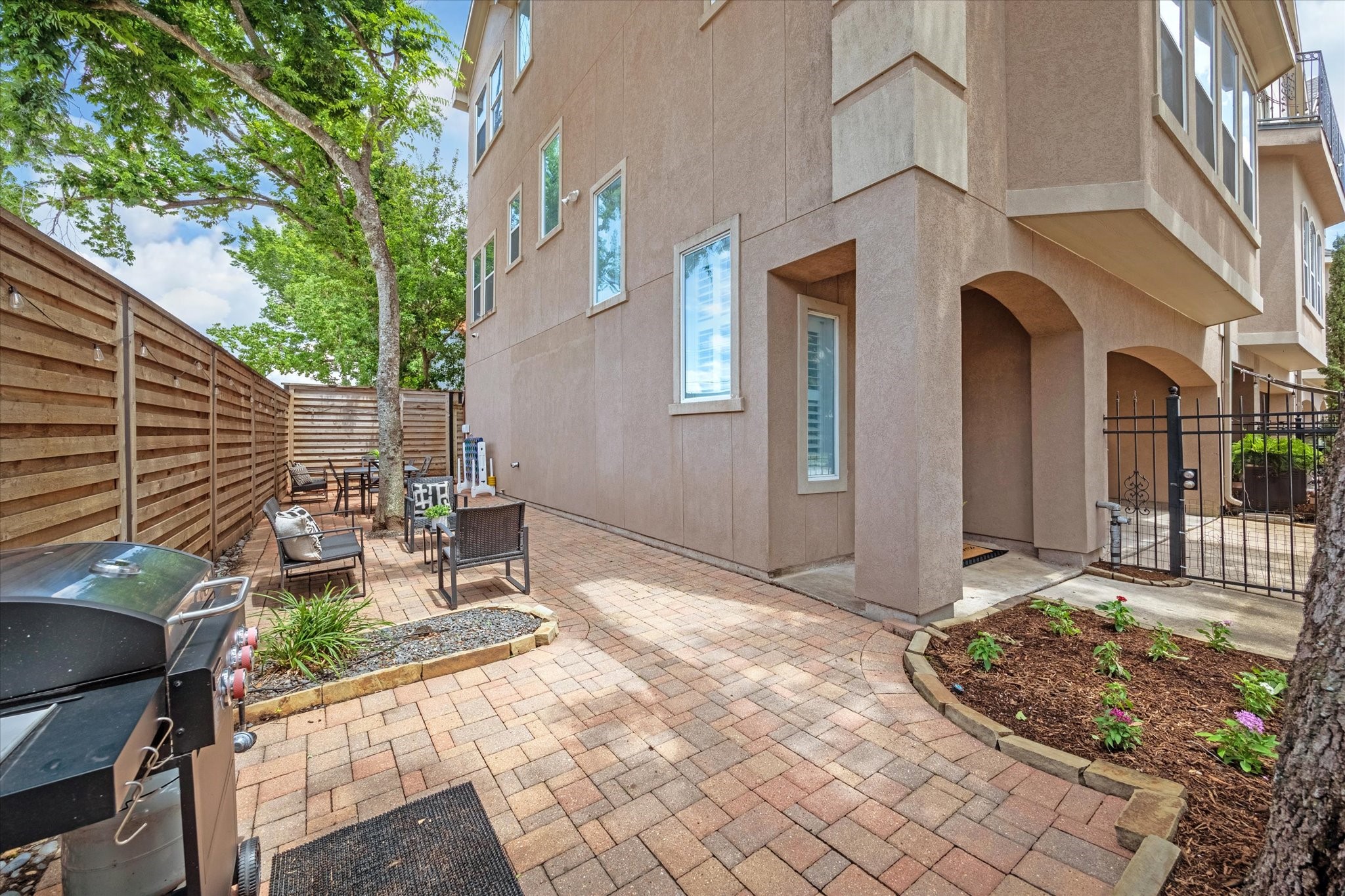 918 Detering Street Houston TX 77007