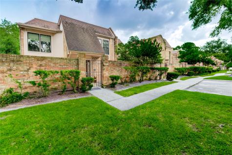 15698 Barkers Landing Road Houston TX 77079