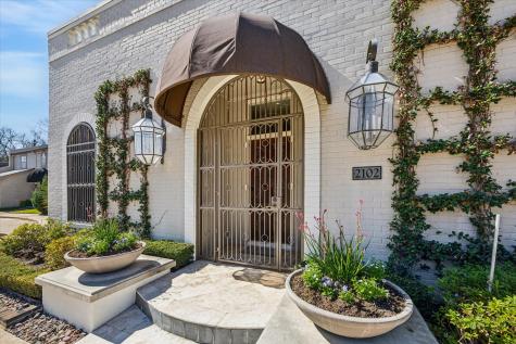 2102 Canongate Drive Houston TX 77056