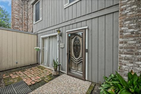 7 Dorado Drive Friendswood TX 77546