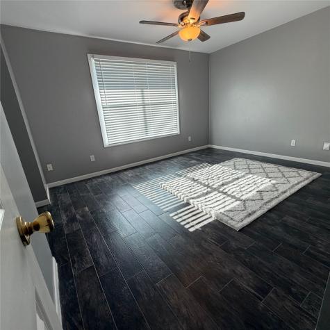 1831 Sherwood Forest Street 20 Houston TX 77043