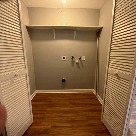 1831 Sherwood Forest Street 20 Houston TX 77043