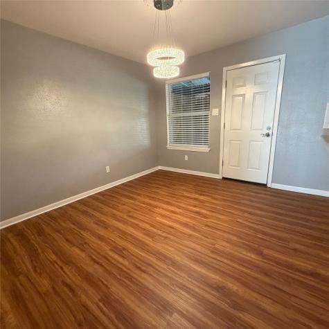 1831 Sherwood Forest Street 20 Houston TX 77043