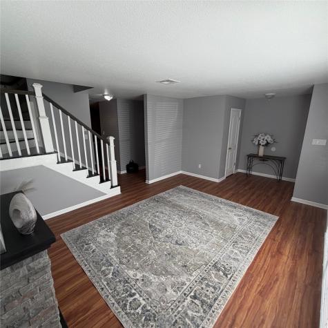 1831 Sherwood Forest Street 20 Houston TX 77043