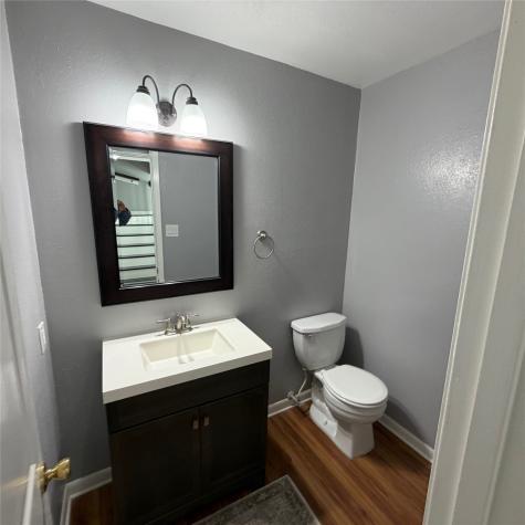 1831 Sherwood Forest Street 20 Houston TX 77043