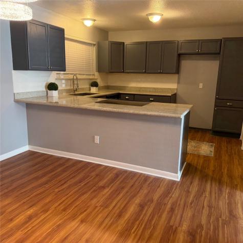 1831 Sherwood Forest Street 20 Houston TX 77043